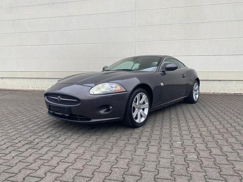 Gebraucht Jaguar XK 258 PS (189 kW) 2007 Pearl grey . Coupé