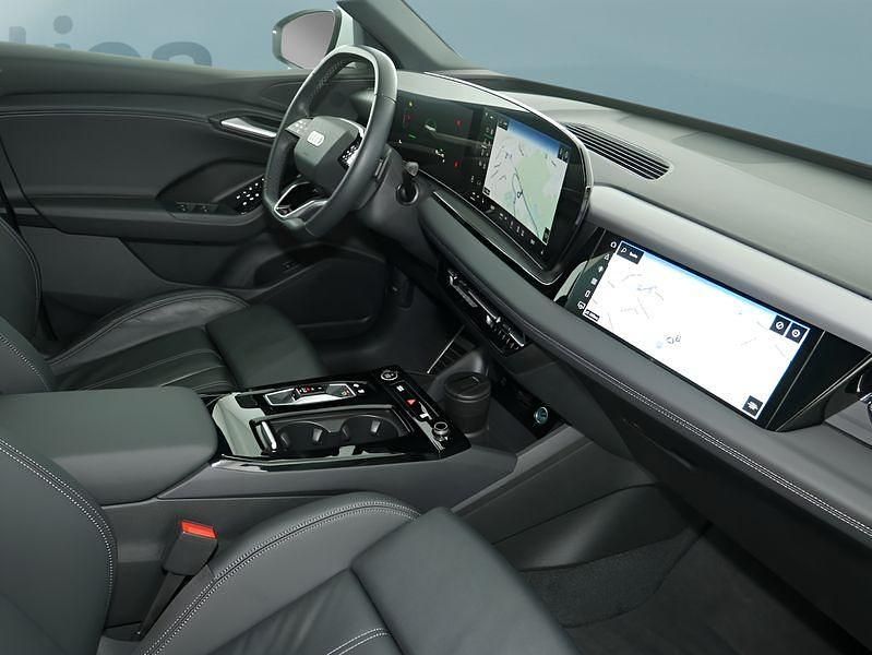 Używany Audi Q6 e-tron 284 kW (387 KM) 2024 Biały SUV