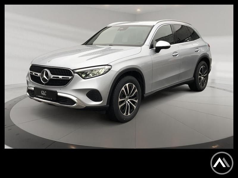 Silber Gebraucht 2025 Mercedes GLC200 Avantgarde SUV | 51.979 € (Superpreis) - Bild 1/4