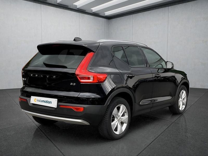 Gebraucht Volvo XC40 Core 163 PS (119 kW) 2024 Schwarz SUV