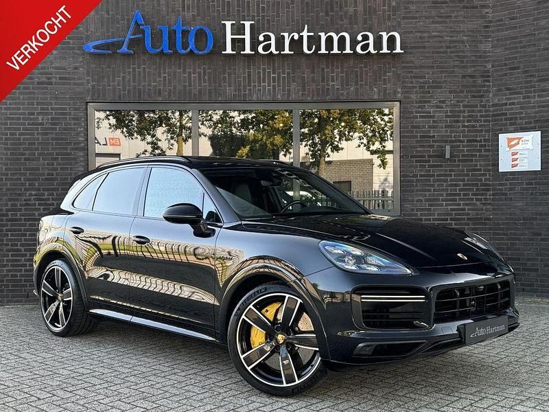 Schwarz Gebraucht 2020 Porsche Cayenne Turbo S SUV | 94.900 € (Superpreis) - Bild 1/4