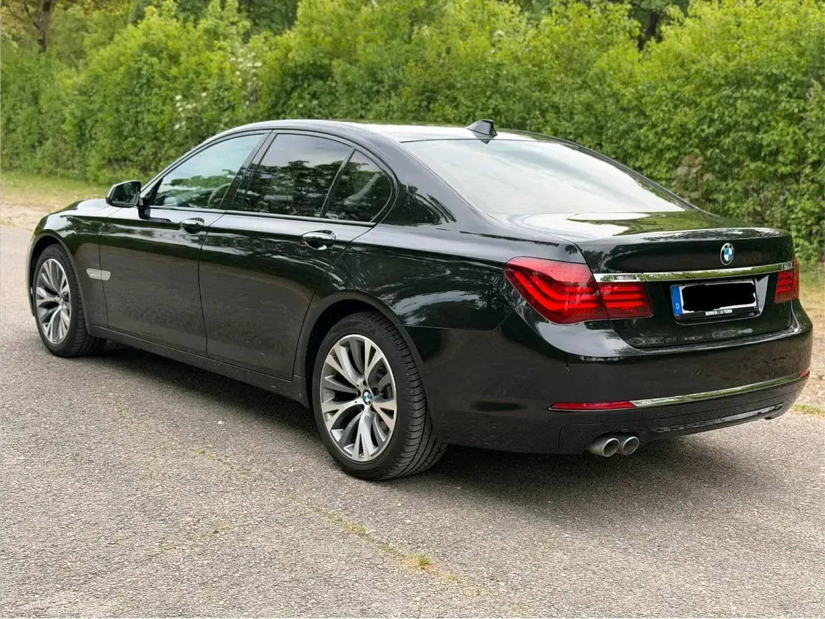 Gebraucht BMW 730 258 PS (189 kW) 2013 Schwarz Limousine