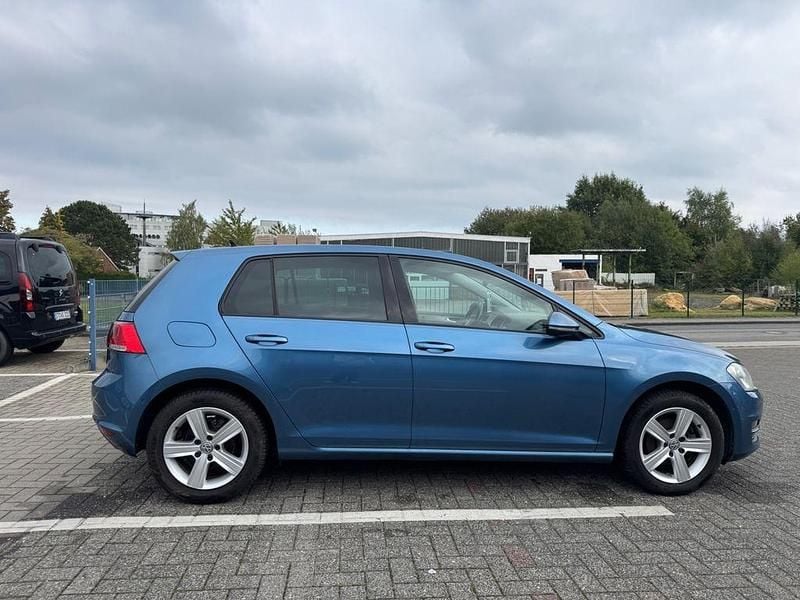 Gebraucht VW Golf VII Comfortline 86 PS (63 kW) 2015 Blau Limousine