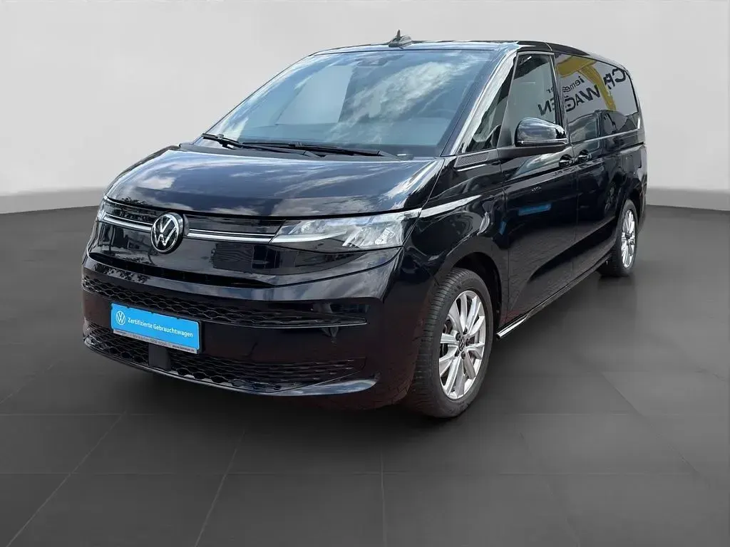 Gebraucht VW Multivan Life 245 PS (180 kW) 2025 Schwarz Van / Kleinbus