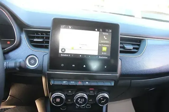 Używany Renault Arkana Evolution 140 KM (102 kW) 2025 Biały SUV