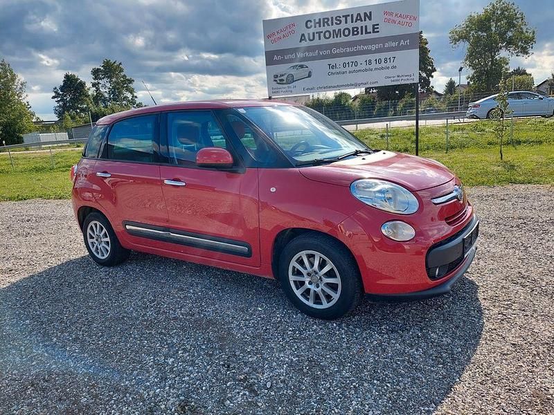 Rot Gebraucht 2012 Fiat 500L Pop Van / Kleinbus | 4.290 € (Fairer Preis) - Bild 1/4
