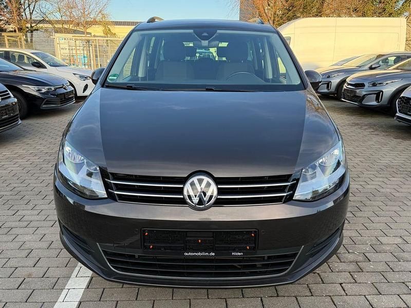Gebraucht VW Sharan 150 PS (110 kW) 2019 Braun Van / Kleinbus