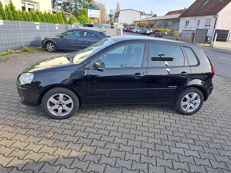 Gebraucht VW Polo 60 PS (44 kW) 2009 Schwarz Kleinwagen