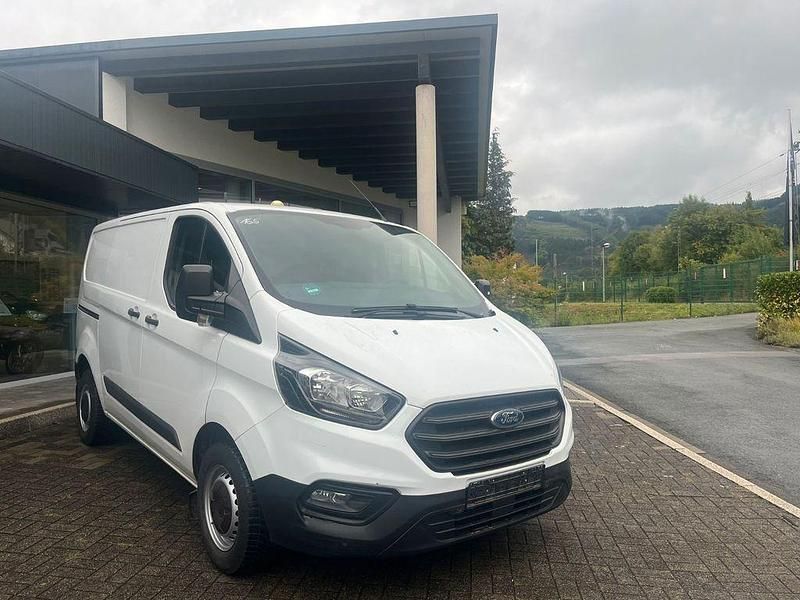 Weiß Gebraucht 2018 Ford Transit Custom Van / Kleinbus | 13.450 € - Bild 1/4