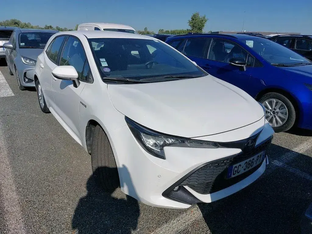 Gebraucht Toyota Corolla 122 PS (89 kW) 2021 Weiß Limousine