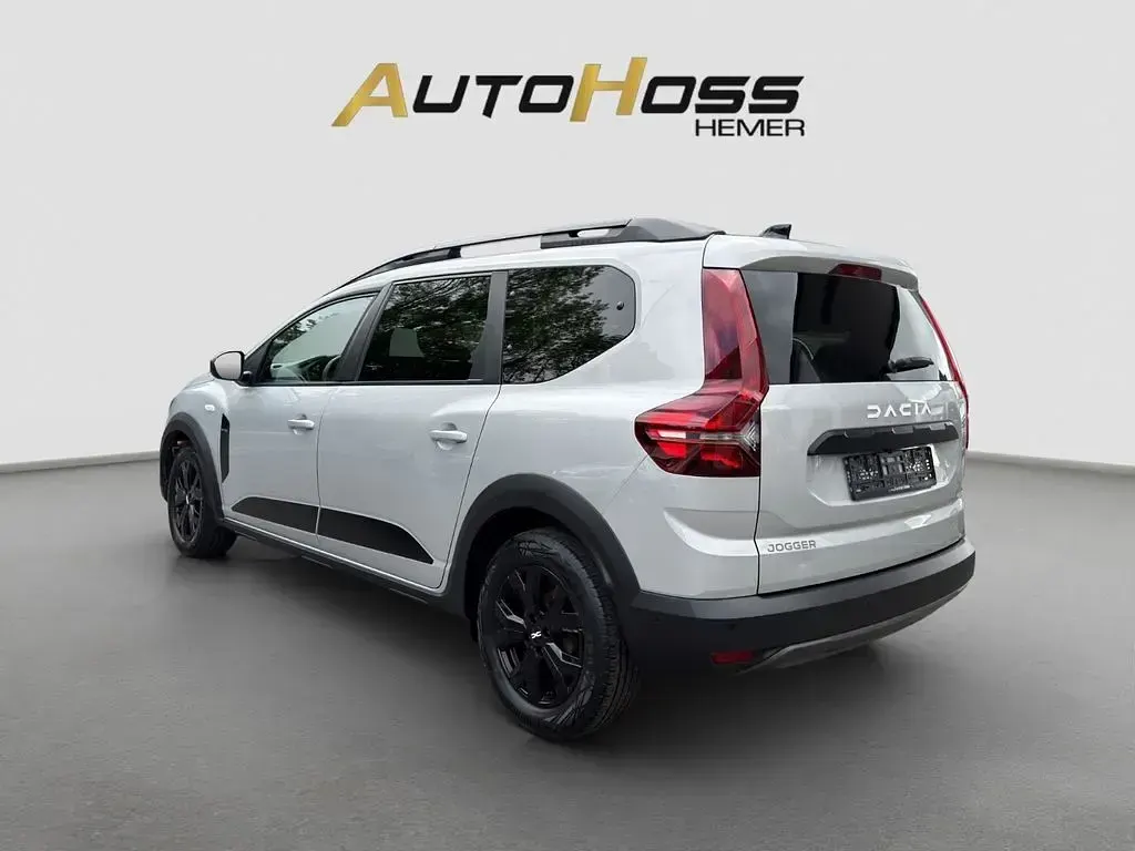 Usata Dacia Jogger Extreme 110 CV (80 kW) 2023 Grigio Monovolume