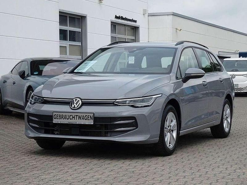Grau Gebraucht 2024 VW Golf VIII Life Kombi | 25.990 € (Fairer Preis) - Bild 1/4