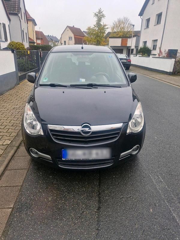 Schwarz Gebraucht 2009 Opel Agila Kleinwagen | 1.800 € (Guter Preis) - Bild 1/4