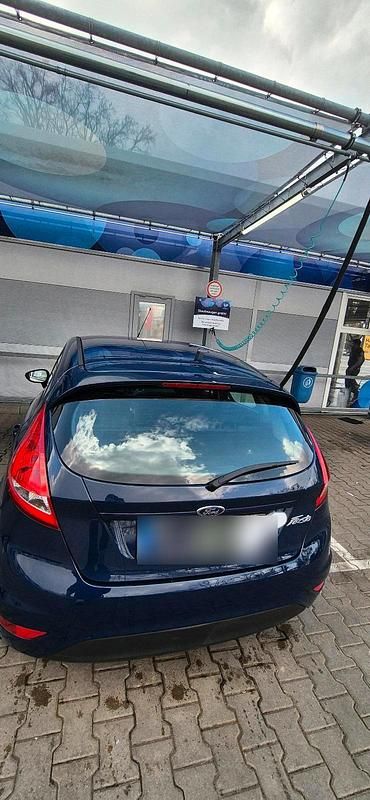 Gebraucht Ford Fiesta 60 PS (44 kW) 2009 Blau Kleinwagen