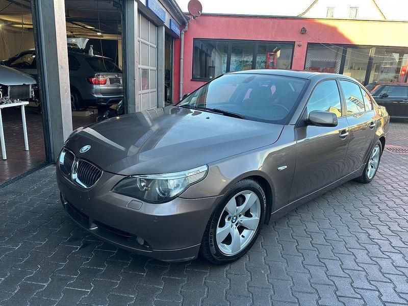Gebraucht BMW 530 Shadowline 258 PS (189 kW) 2006 Grau Limousine