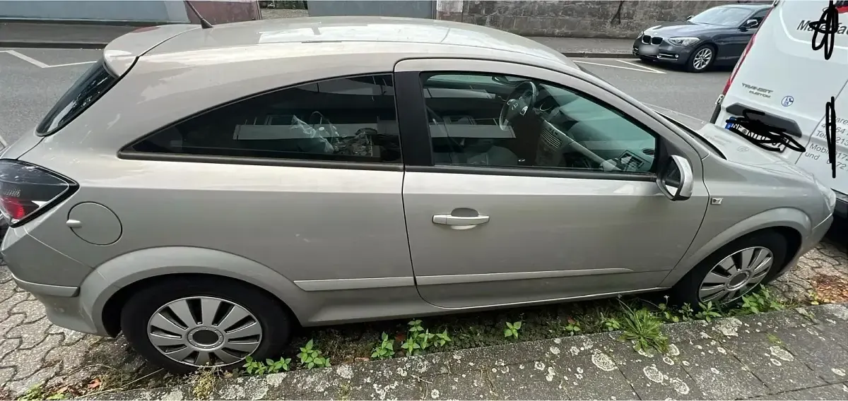 Gebraucht Opel Astra GTC 90 PS (66 kW) 2008 Andere farben Limousine