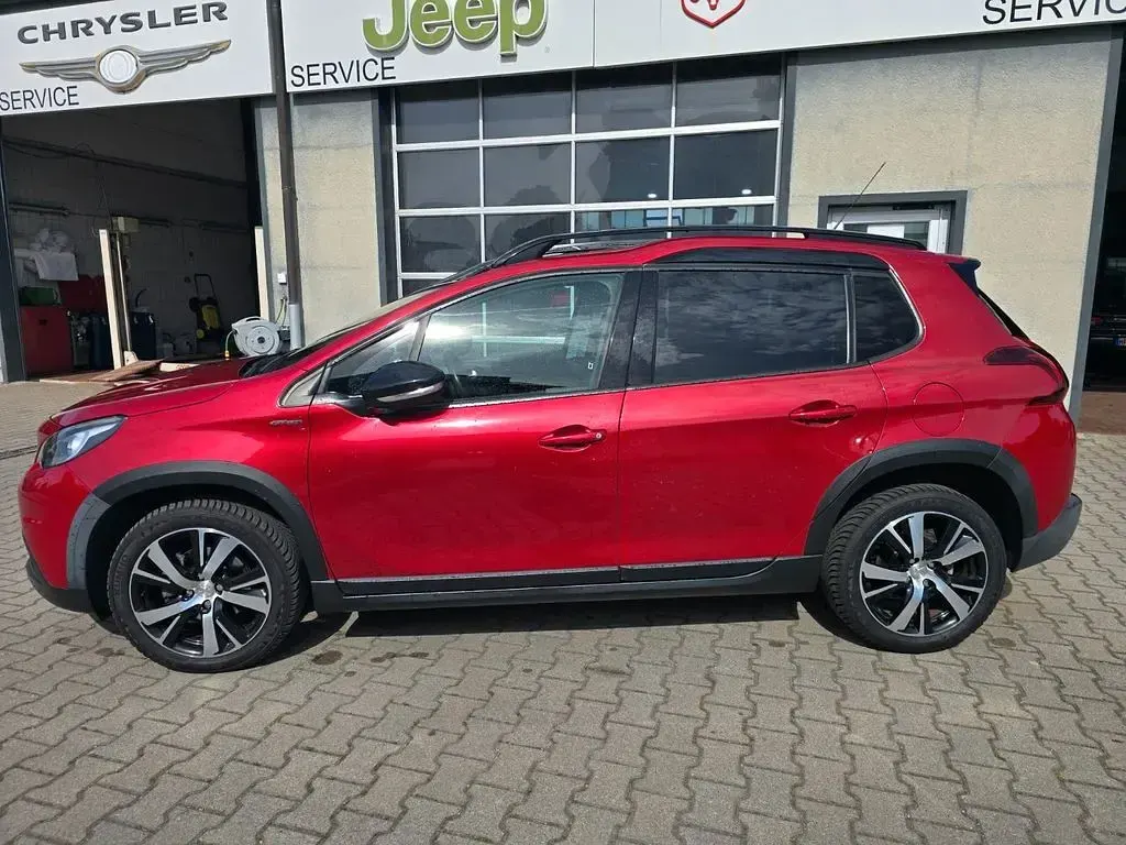 Gebraucht Peugeot 2008 GT-line 110 PS (80 kW) 2017 Rot SUV