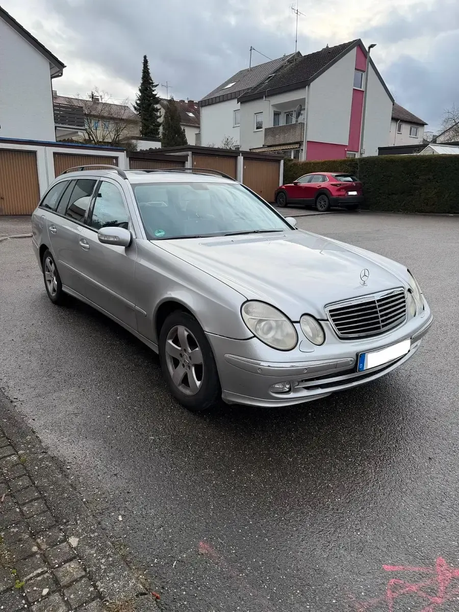 Gebraucht Mercedes E320 Avantgarde 224 PS (164 kW) 2004 Silber Kombi