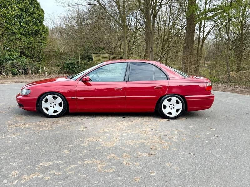 Gebraucht Opel Omega 180 PS (132 kW) 2000 Rot Limousine