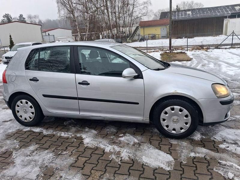 Gebraucht VW Golf IV Comfortline 116 PS (85 kW) 2004 Silber Limousine
