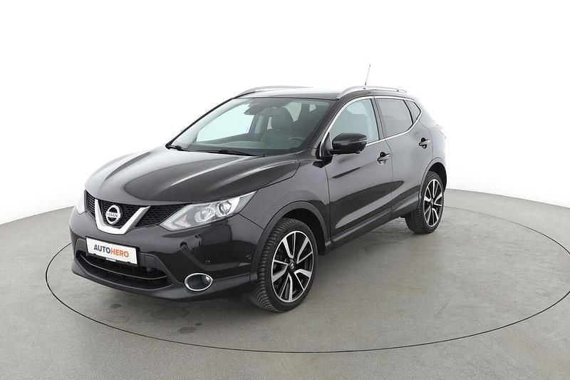 Violett Gebraucht 2016 Nissan Qashqai Tekna SUV | 14.980 € (Etwas zu teuer) - Bild 1/3