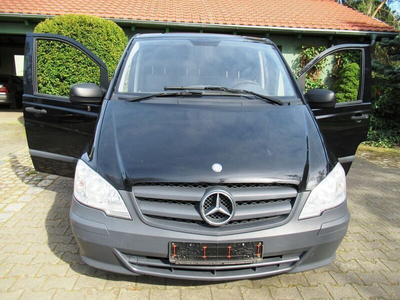 Gebraucht Mercedes Vito 163 PS (119 kW) 2013 Schwarz Van