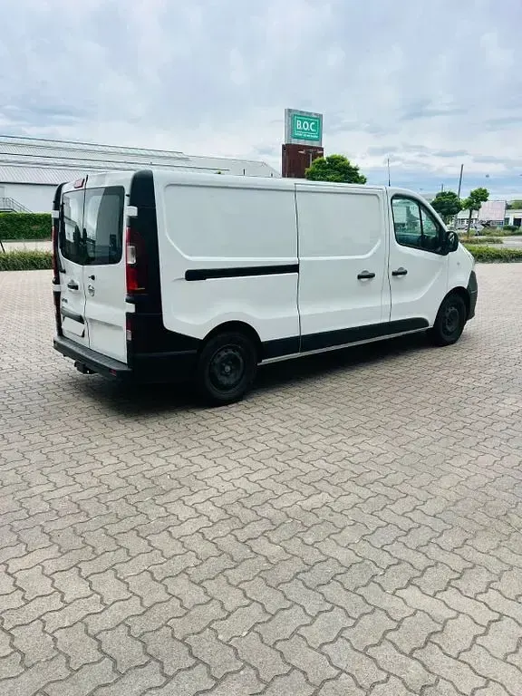 Gebraucht Nissan NV300 120 PS (88 kW) 2022 Weiß Van