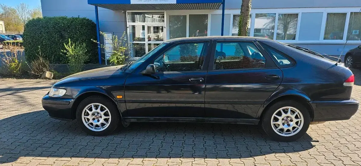 Second-hand Saab 9-3 150 CP (110 kW) 1998 Albastru Berlinǎ