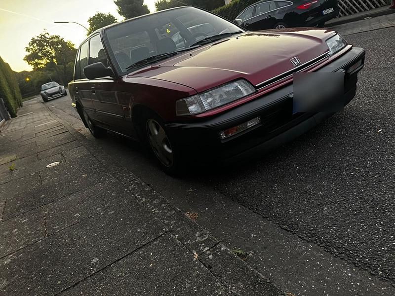 Gebraucht Honda Civic 90 PS (66 kW) 1990 Rot Limousine