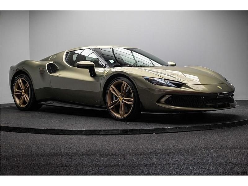 Gebraucht Ferrari 296 901 PS (662 kW) 2023 Grün