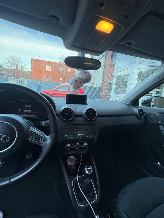 Gebraucht Audi A1 Ambition 86 PS (63 kW) 2013 Weiß Kleinwagen