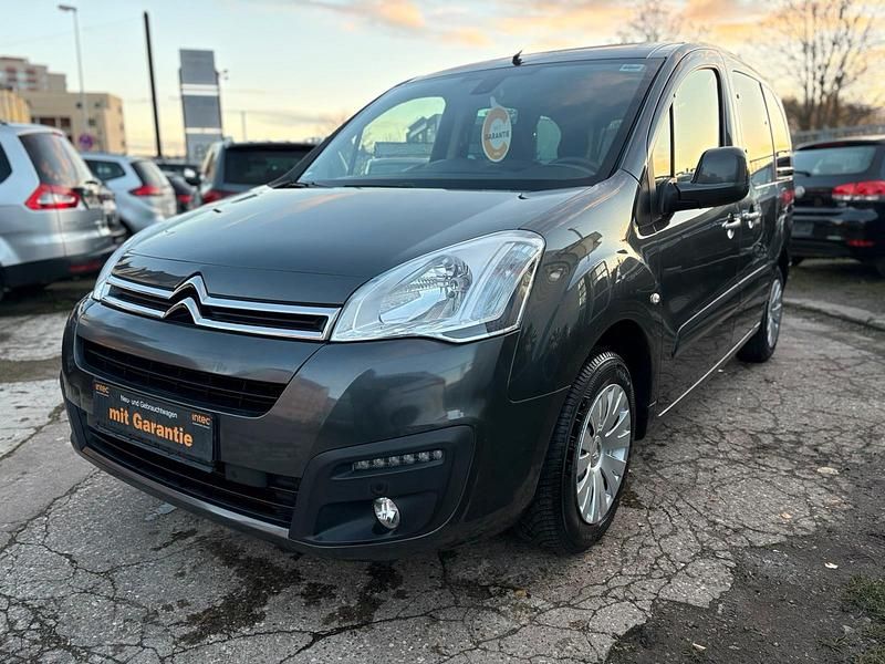 Grau Gebraucht 2016 Citroën Berlingo Van / Kleinbus | 8.490 € (Fairer Preis) - Bild 1/4