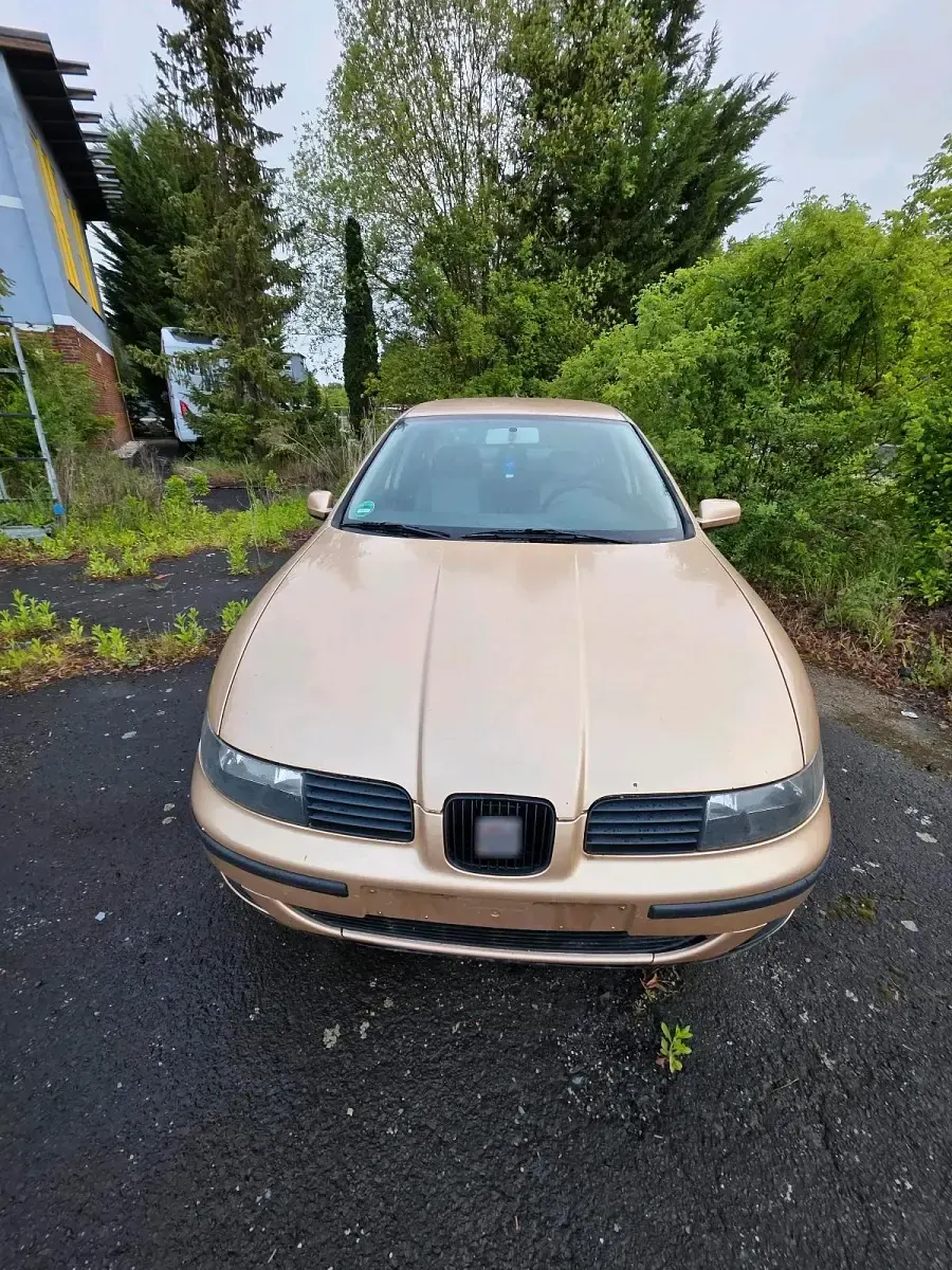 Gebraucht Seat Toledo 105 PS (77 kW) 1999 Gelb Limousine