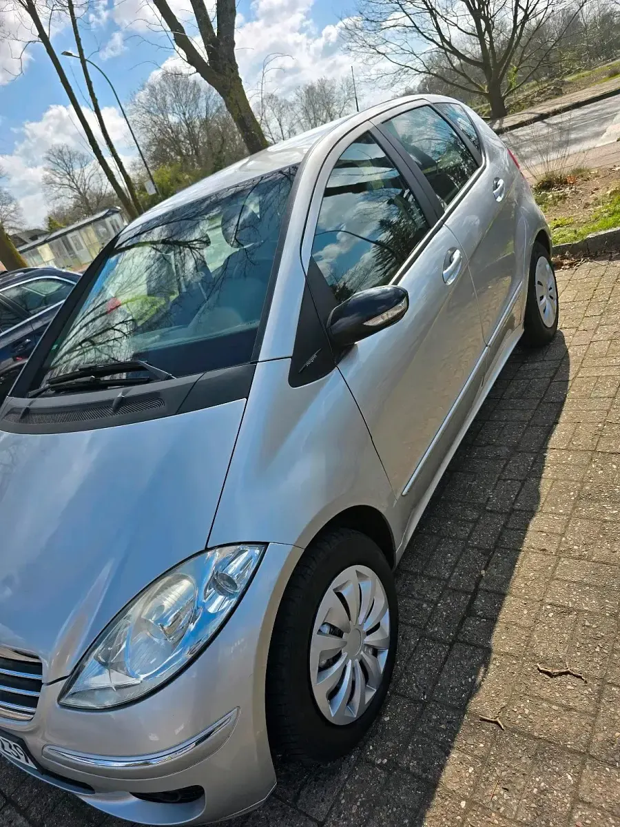 Gebraucht Mercedes A150 95 PS (69 kW) 2008 Silber Kleinwagen