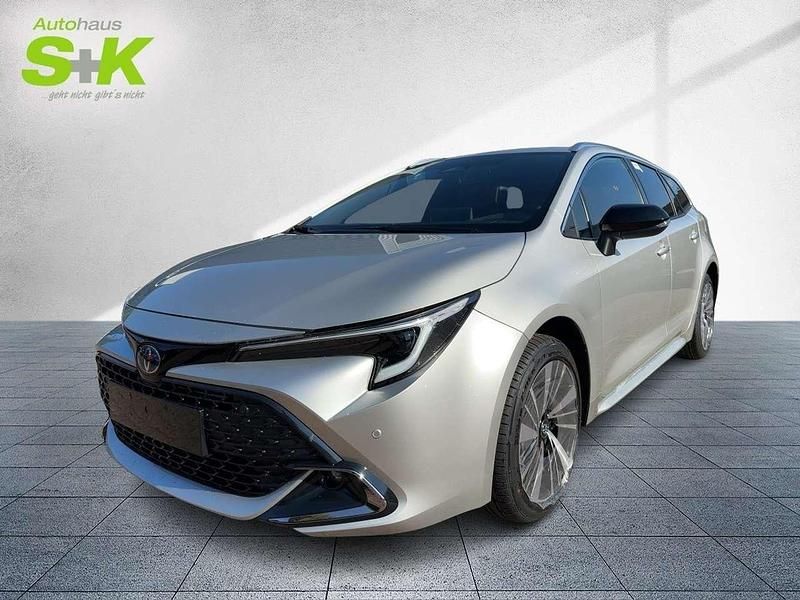 Cosmicsilber metallic Neu 2025 Toyota Corolla Kombi | 39.980 € (Teuer) - Bild 1/4