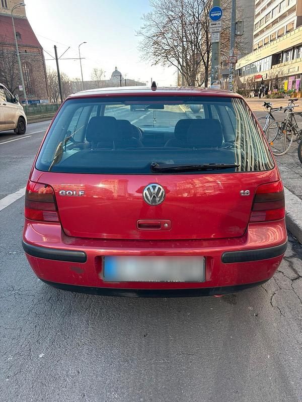 Gebraucht VW Golf IV 102 PS (75 kW) 2001 Rot Kleinwagen