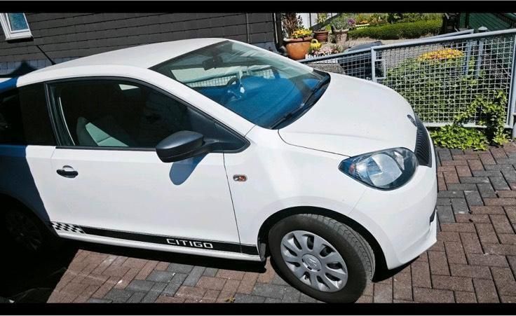 Weiß Gebraucht 2014 Skoda Citigo Cool Edition Kleinwagen | 3.490 € (Fairer Preis) - Bild 1/4