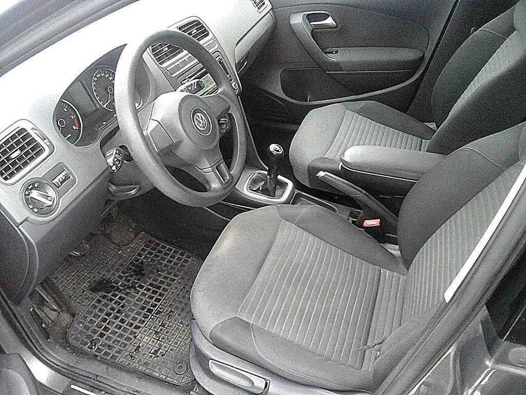 Gebraucht VW Polo Comfortline 70 PS (51 kW) 2010 Pepper grey metallic Kleinwagen