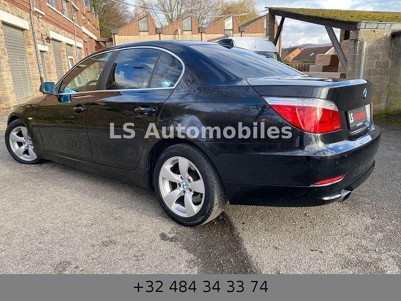 Gebraucht BMW 520 163 PS (119 kW) 2009 Schwarz Limousine