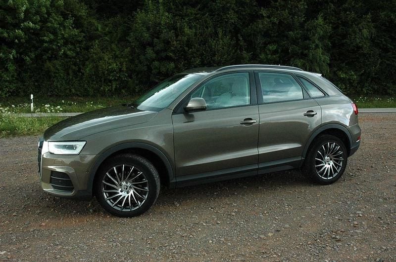 Braun Gebraucht 2016 Audi Q3 SUV | 13.500 € (Guter Preis) - Bild 1/4