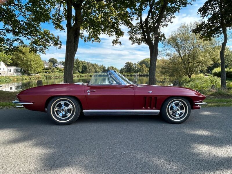 Rot Gebraucht 1966 Corvette C2 Cabrio | 65.000 € - Bild 1/4