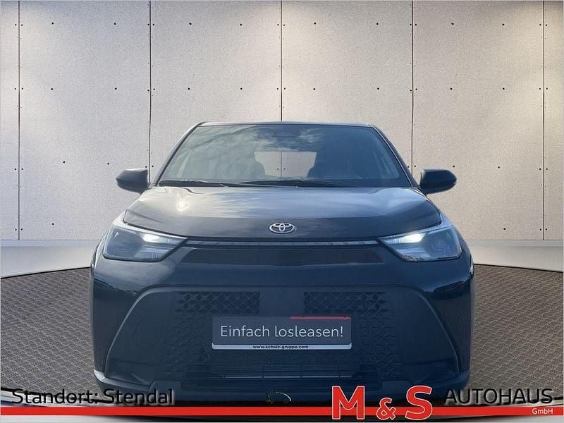 Neu Toyota Aygo X Active 116 PS (85 kW) 2026 Schwarz SUV