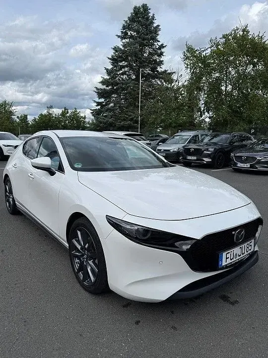Gebraucht Mazda 3 140 PS (102 kW) 2025 Snowflake white pearl Limousine
