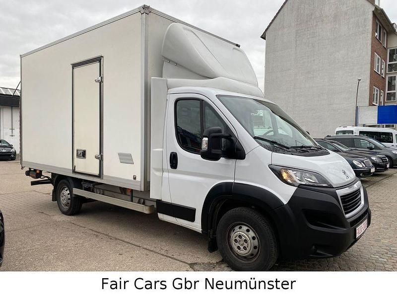 Gebraucht Peugeot Boxer 165 PS (121 kW) 2023 Weiß Van