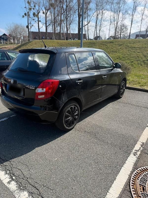 Gebraucht Skoda Fabia 60 PS (44 kW) 2009 Schwarz Kleinwagen