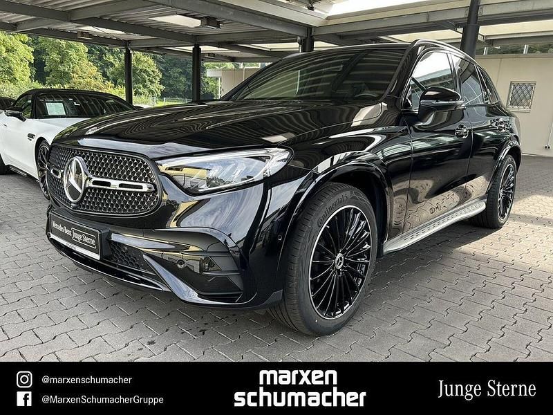 Lack obsidianschwarz Gebraucht 2024 Mercedes GLC300 AMG SUV | 58.640 € (Fairer Preis) - Bild 1/4