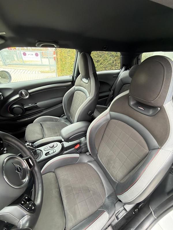 Gebraucht Mini Cooper 231 PS (169 kW) 2023 Weiß Kleinwagen