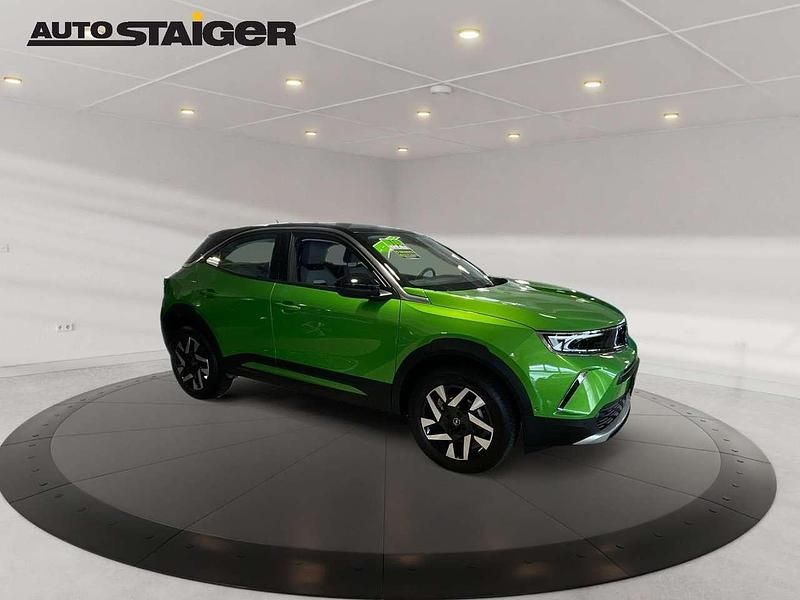 Gebraucht Opel Mokka Elegance 136 PS (100 kW) 2023 Matcha green SUV