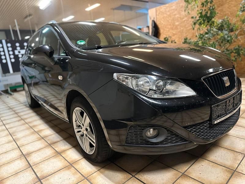 Schwarz Gebraucht 2011 Seat Ibiza ST Kombi | 2.690 € (Guter Preis) - Bild 1/4
