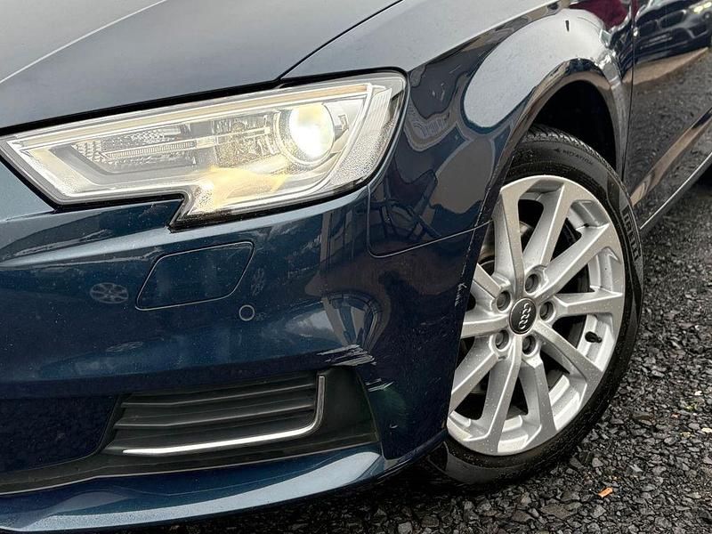 Gebraucht Audi A3 Sport 190 PS (139 kW) 2016 Kosmosblau (metallic) Limousine